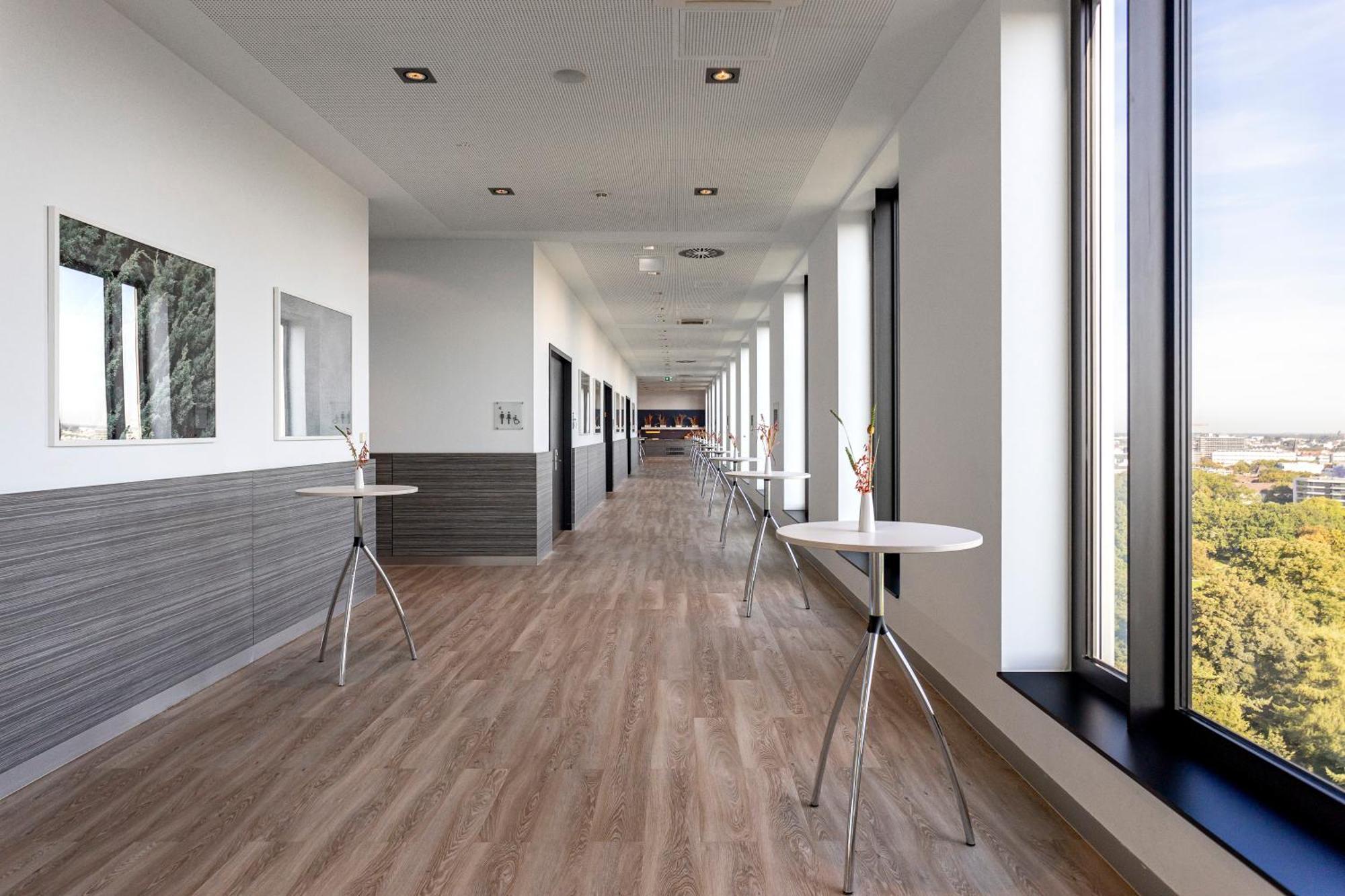 Intercityhotel Hamburg Dammtor-Messe Exterior photo