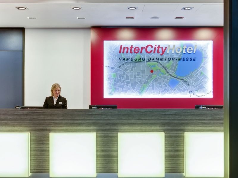 Intercityhotel Hamburg Dammtor-Messe Exterior photo